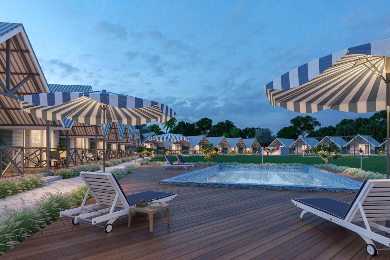 Praveg Beach Resort Daman, Jampore Beach Eksteriør billede